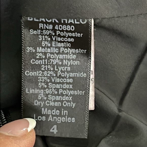 Black Halo Women’s Top Strapless Black/Metallic Embelishments Size 4 - Picture 10 of 11